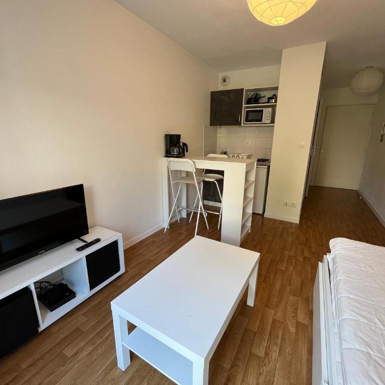 Acajou, Studio avec terrasse et parking privé - Appartement 1 Chambre - 8