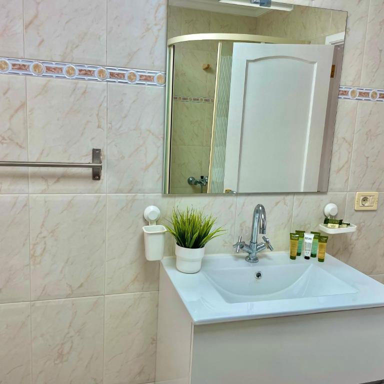 Las Brisas Penthouse by SunHousesCanarias - Apartamento de 1 dormitorio - 42