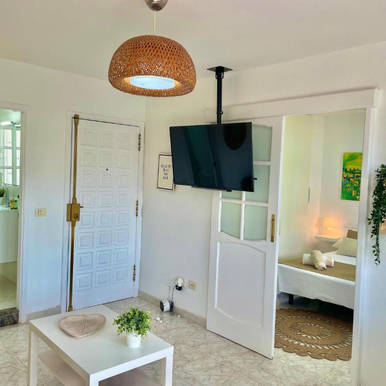 Las Brisas Penthouse by SunHousesCanarias - Apartamento de 1 dormitorio - 4