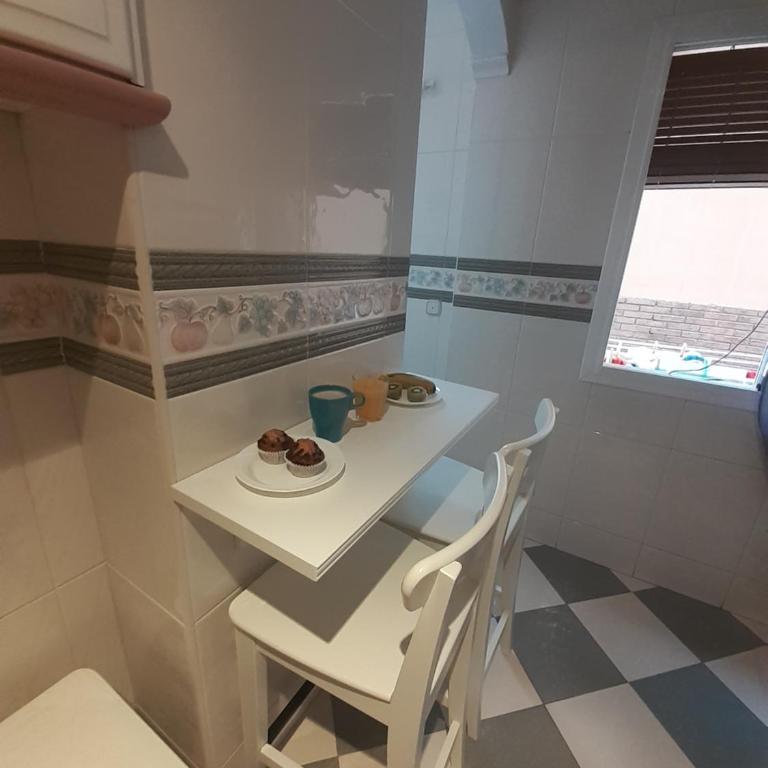 TrendyHomes El Puerto de Almería, próximo Playa y Centro,3 HAB, Espacioso, Familias, Wifi - Apartamento de 3 dormitorios - 17