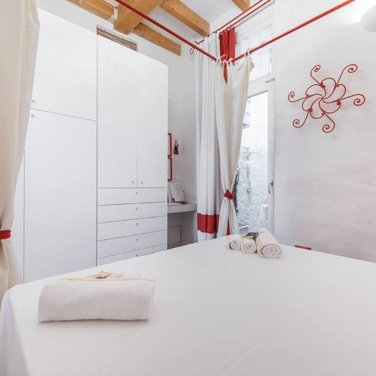 CHARMING HOUSE con doccia sensoriale e cortile interno - CENTRO STORICO - Appartamento Superior con 1 Camera da Letto - 10
