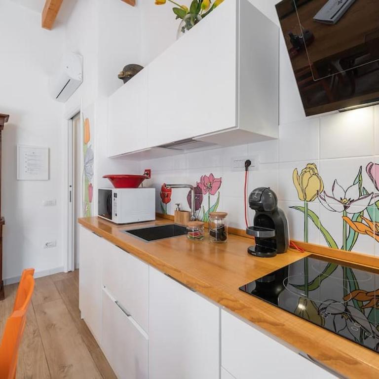 CHARMING HOUSE con doccia sensoriale e cortile interno - CENTRO STORICO - Appartamento Superior con 1 Camera da Letto - 14