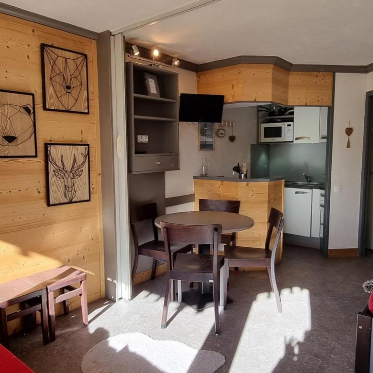 Studio cosy avec accès direct pistes, vue piste, animaux admis - FR-1-181-2563 - Monolocale - 1