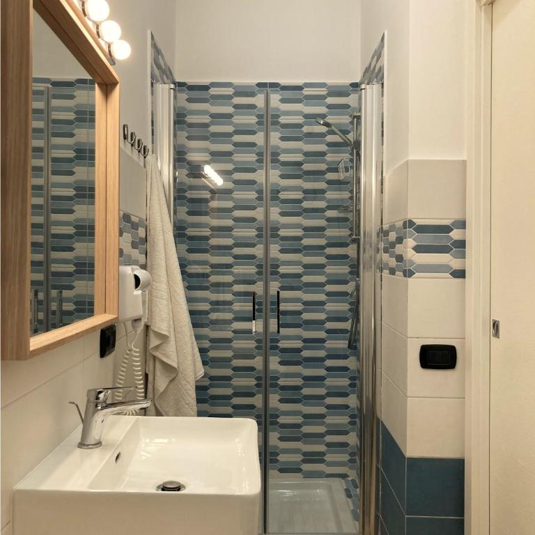 La Casa Blu un oasi di tranquillità nel vivace cuore di Napoli - One-Bedroom Apartment - 27