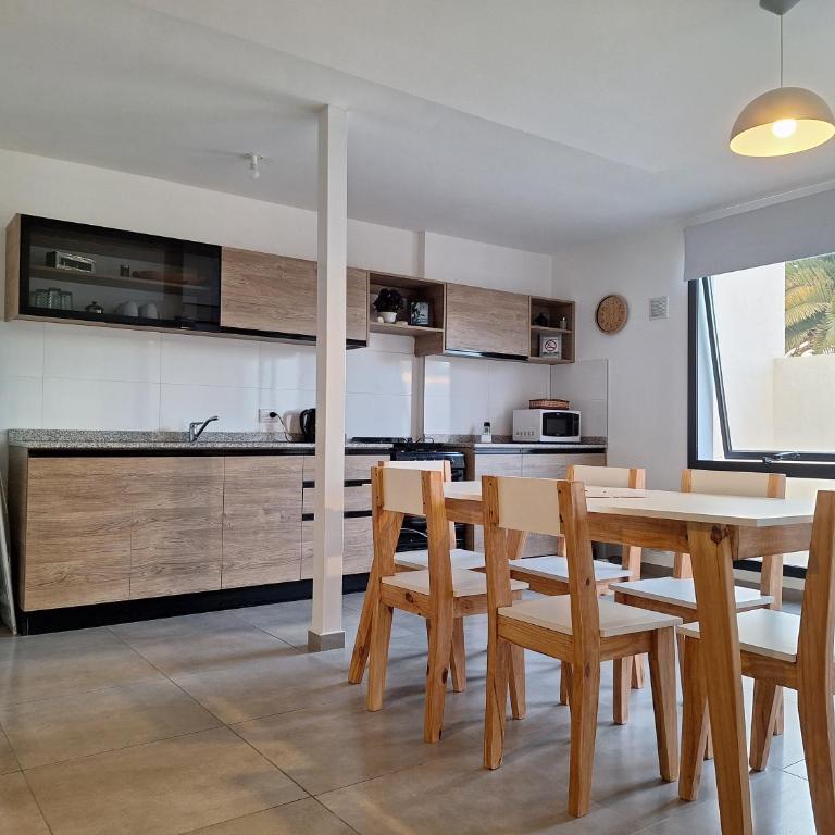 Gran Duplex Paseo Quattro 21 (centrico) - Cochera + Pileta - Apartamento de 2 dormitorios - 3