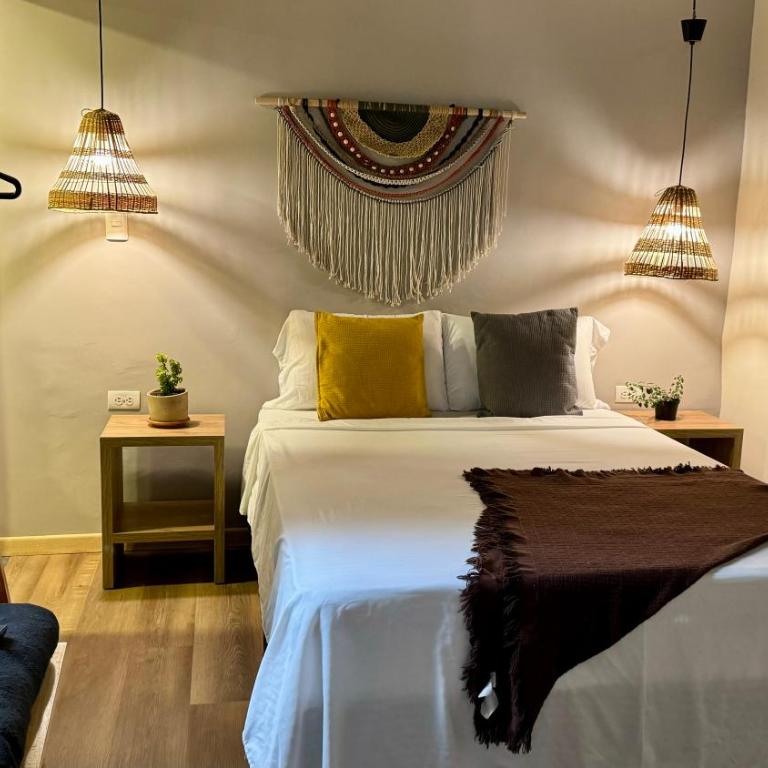 Luum Casa Hotel Manila - Standard Double Room - 6