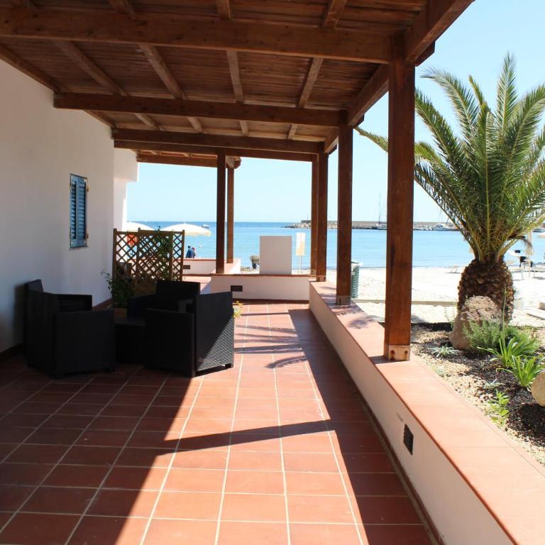 Vel Marì - Rooms on the Beach - Camera Quadrupla con Vista Mare - 5