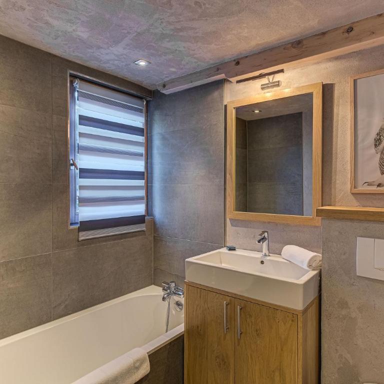Chalet d'Olivier, Alpes Agency, Les Praz, Chamonix, Sleeps 8 - Chalet - 29