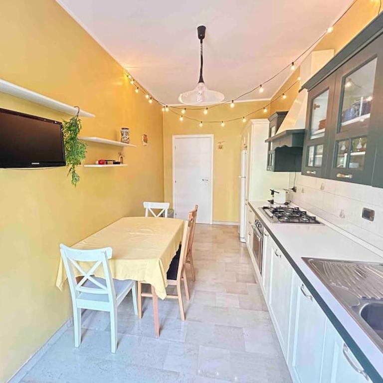 [Cathedral/Church in 15 min]•Jacuzzi + Wi-Fi+ A/C - Appartamento con 1 Camera da Letto - 6