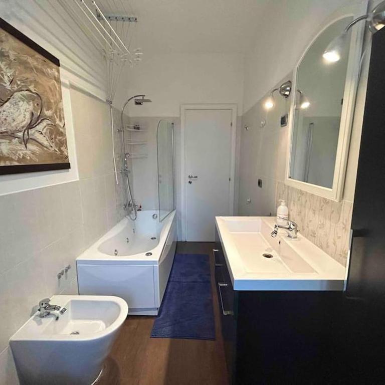 [Cathedral/Church in 15 min]•Jacuzzi + Wi-Fi+ A/C - Appartamento con 1 Camera da Letto - 8