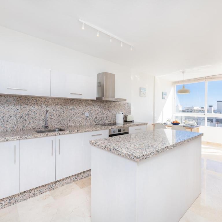 Sunny Apartment By Kura Homes - Apartment with Sea View - 9