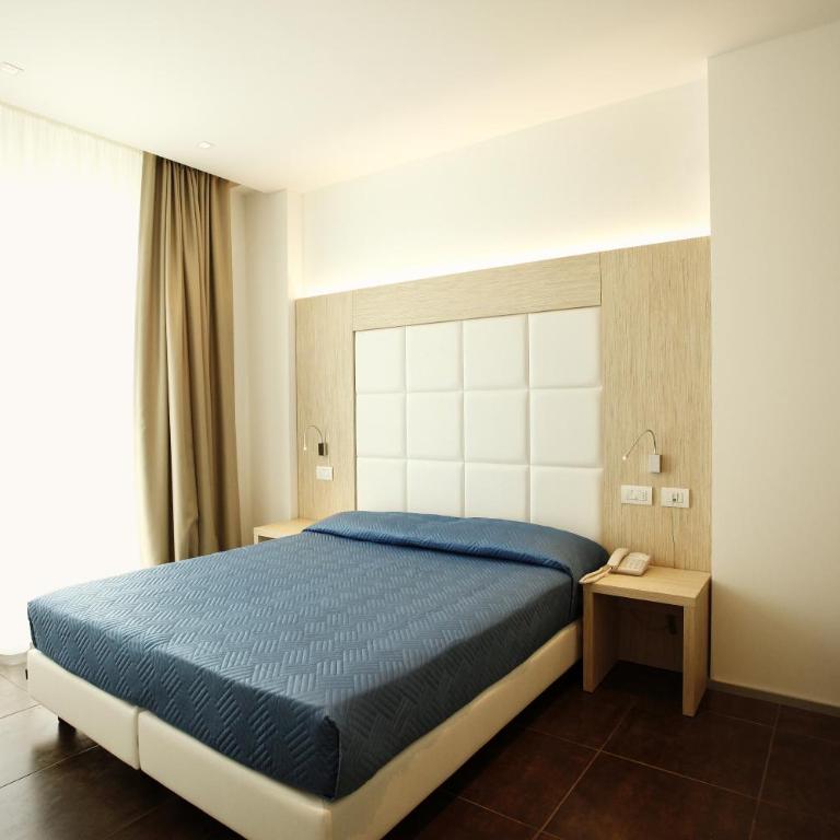 Hotel Fantasy - Double or Twin Room - 5