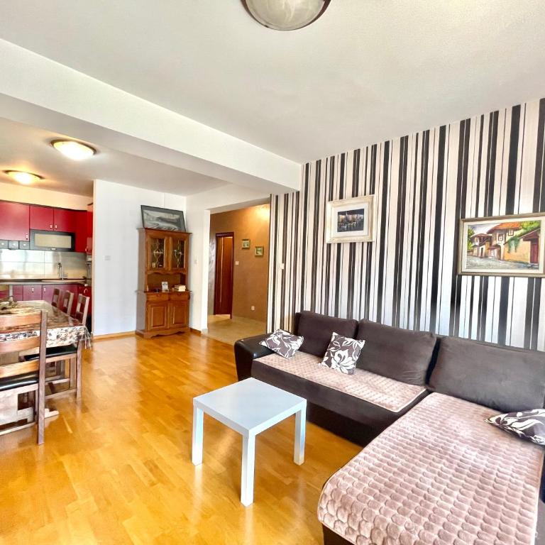 Comfort Apartments Aleksic - Two-Bedroom Apartment - 2