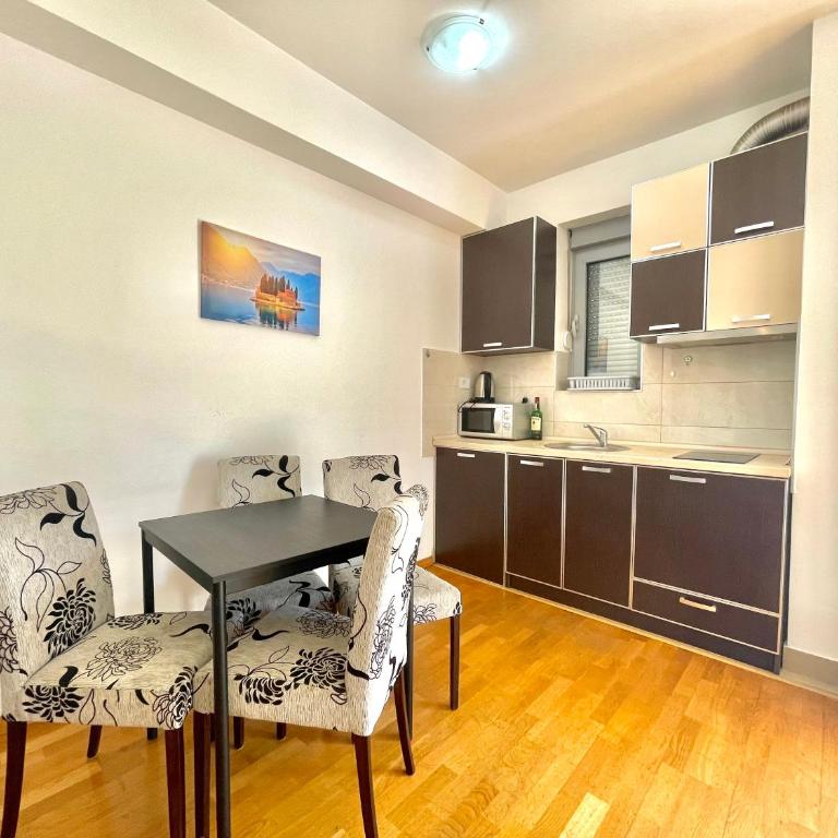 Comfort Apartments Aleksic - One-Bedroom Apartment - 13