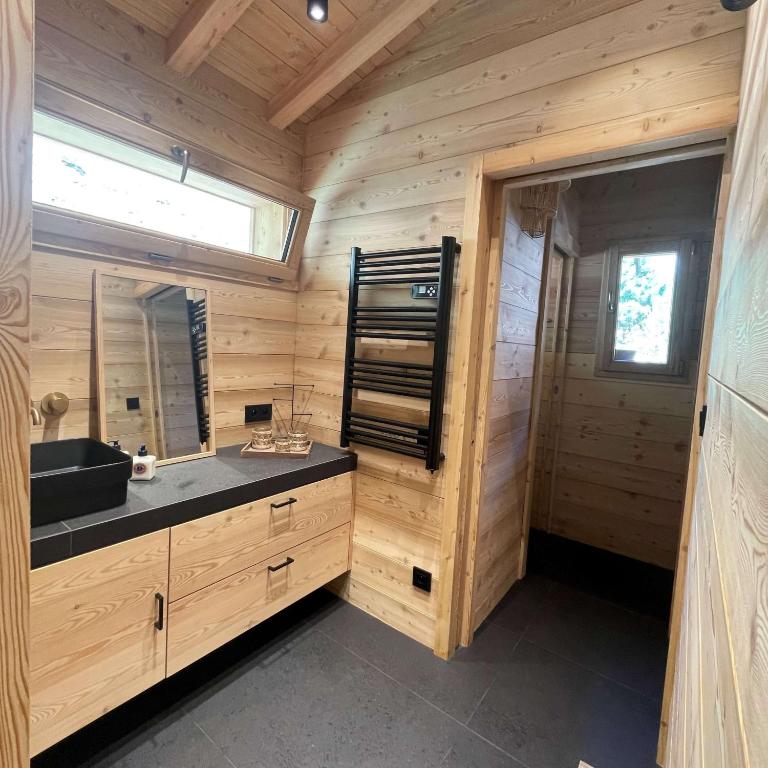 Chalet Skidh - 10 personnes - emplacement idéal au centre de Vaujany - Chalet 3 Chambres - 19