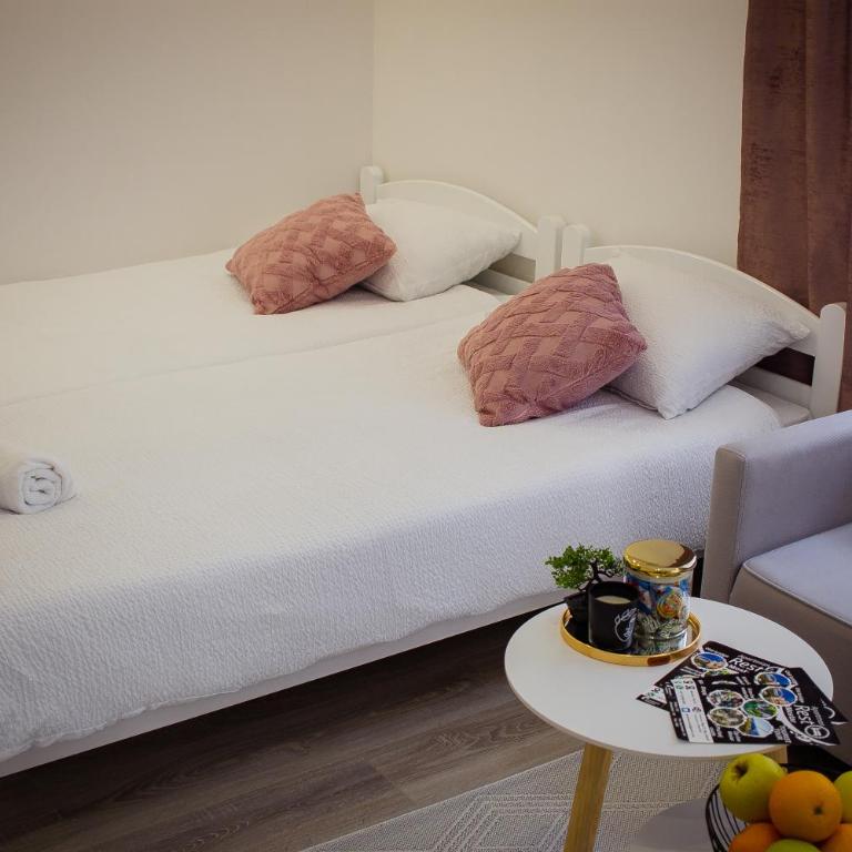 Apartman Rest - Two-Bedroom Apartment - 16