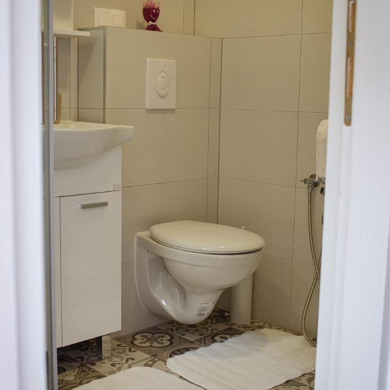 Apartman Rest - Two-Bedroom Apartment - 23