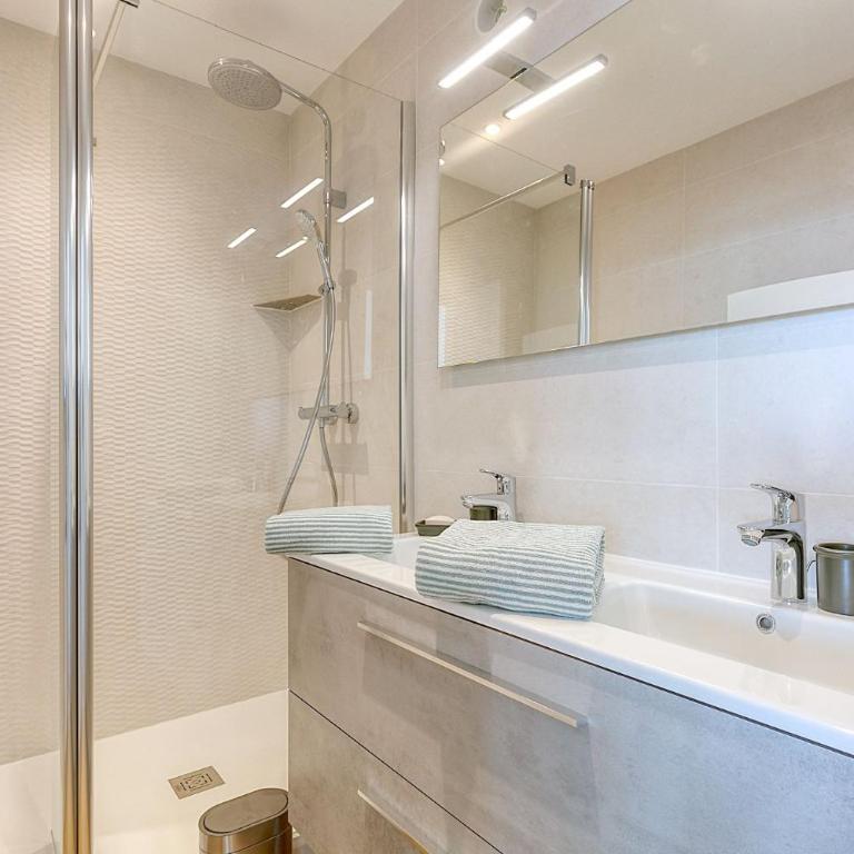 Vue sur mer La Baule Moana - Two-Bedroom Apartment - 40