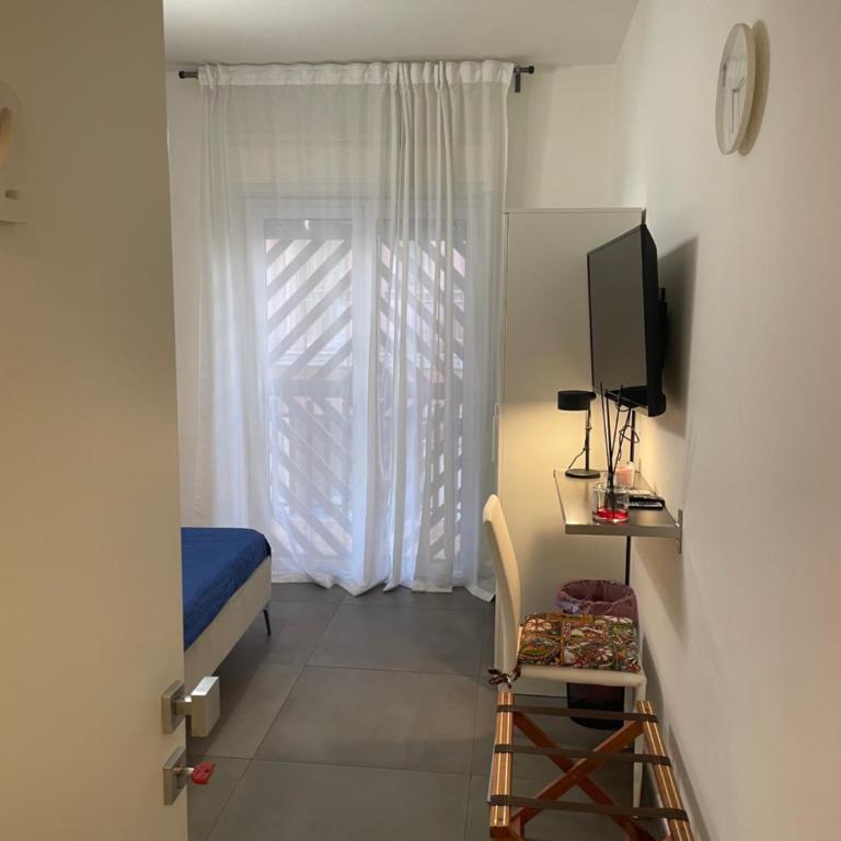 Stella Rooms - Double Room with Private Bathroom - 10