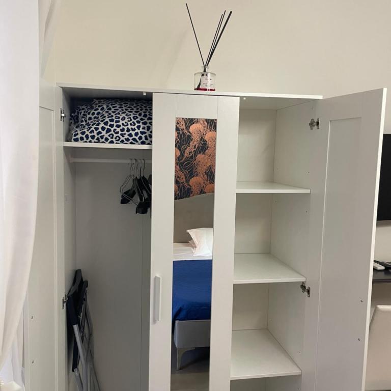 Stella Rooms - Double Room with Private Bathroom - 7