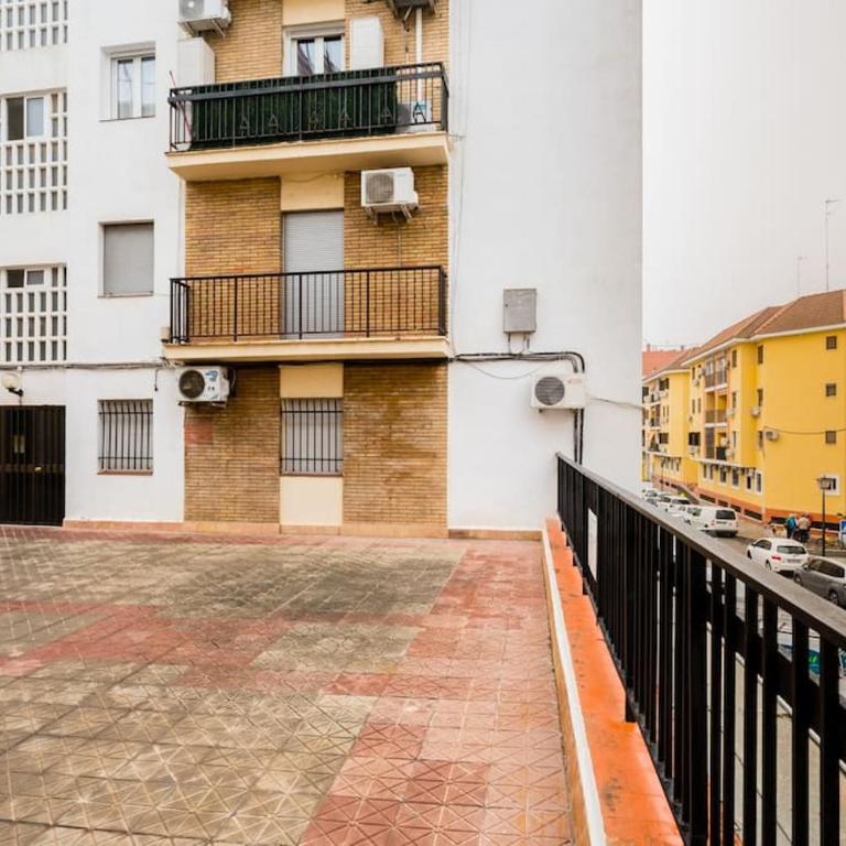 Apto céntrico, 2 aparcamientos privados, bicis - Apartamento de 3 dormitorios - 28