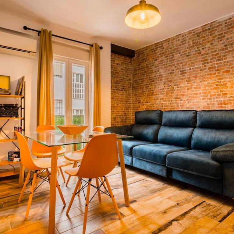 Apto céntrico, 2 aparcamientos privados, bicis - Apartamento de 3 dormitorios - 4