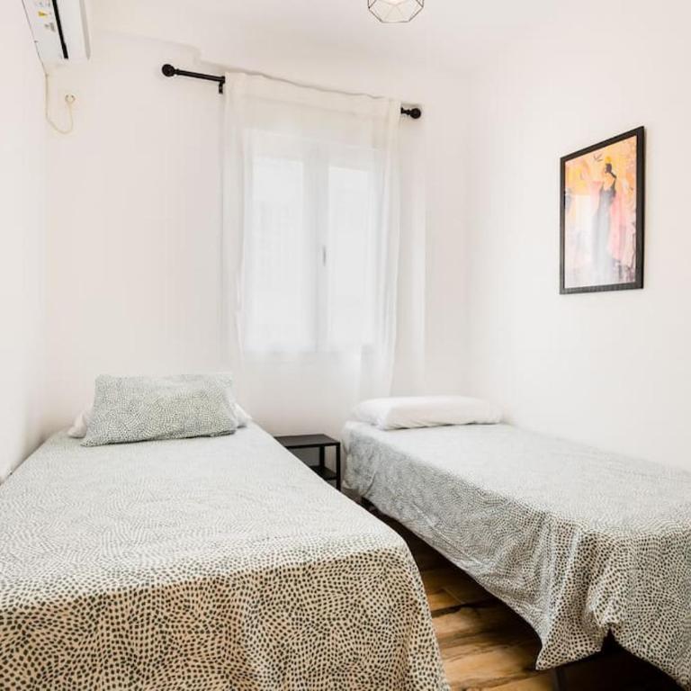 Apto céntrico, 2 aparcamientos privados, bicis - Apartamento de 3 dormitorios - 11