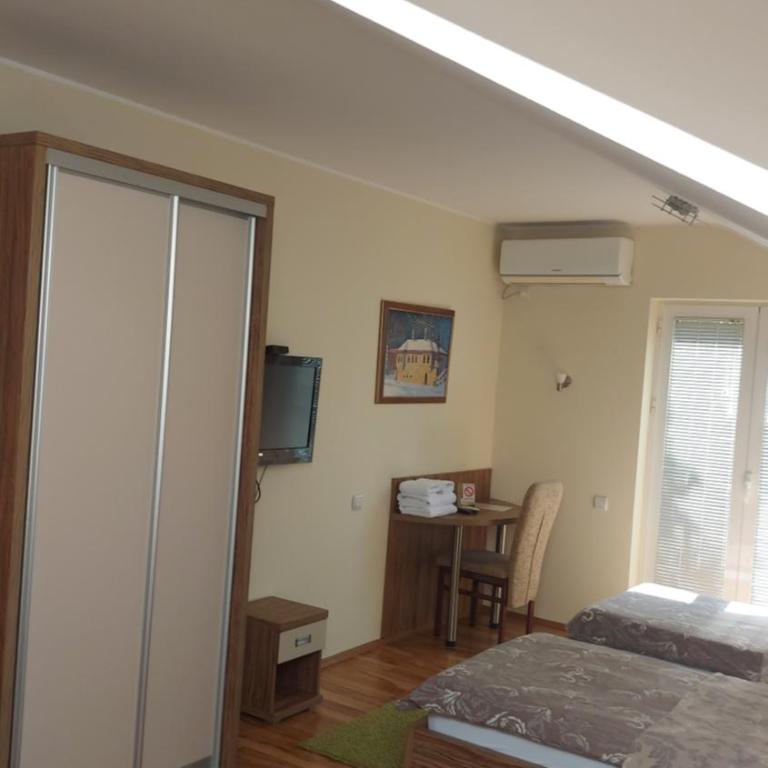 Villa Dunja - Triple Room - 6