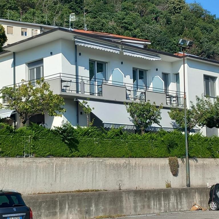 IL MELOGRANO HOLIDAY COMO - Camera Matrimoniale con Bagno Privato - 32
