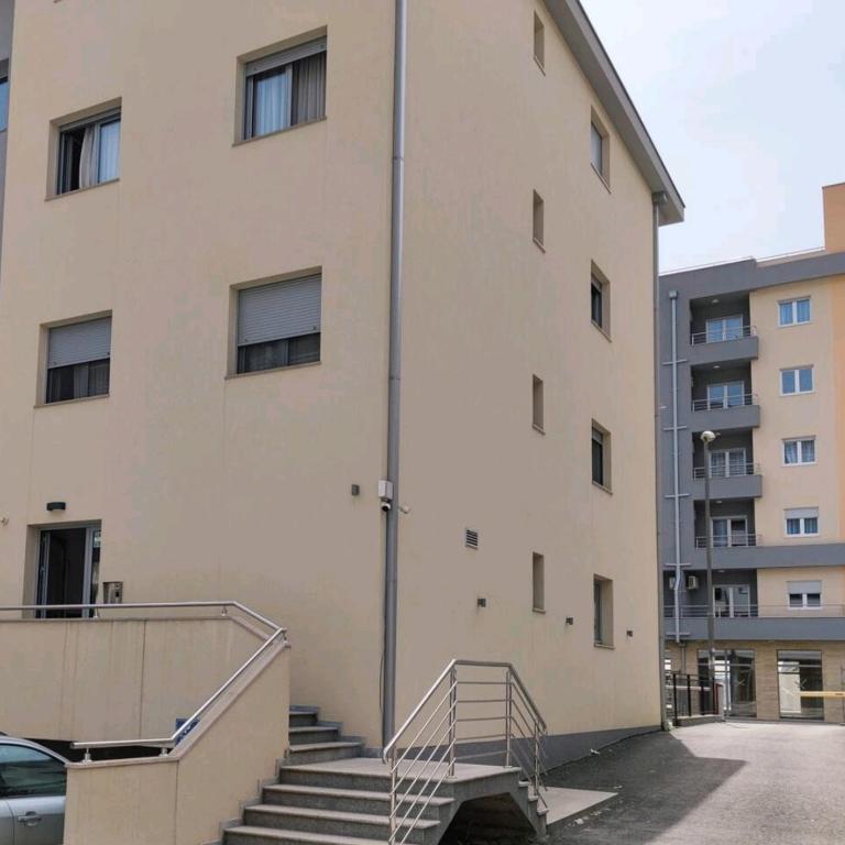 Modern Spacious Mediterranean Fully Equipped 1BR Apartment in Budva, Free Parking - One-Bedroom Apartment - 38
