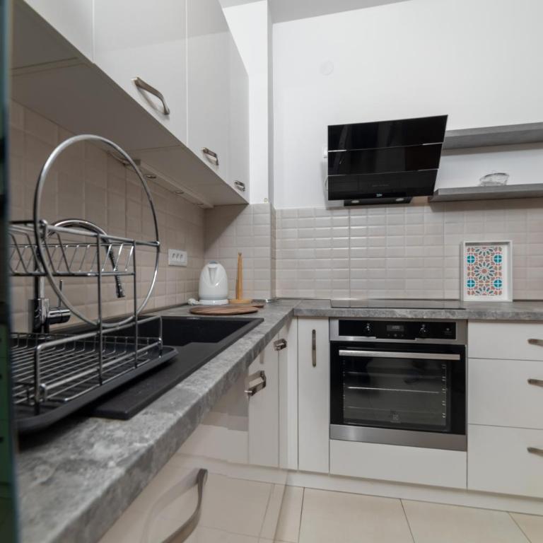 Modern Spacious Mediterranean Fully Equipped 1BR Apartment in Budva, Free Parking - One-Bedroom Apartment - 16