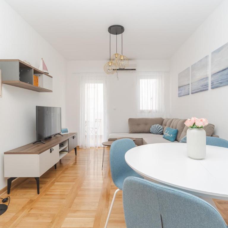 New Renovated Mediterranean Cozy Fully Equipped 1BR Apartment in Budva, Free Parking - Apartman sa 1 Spavaćom Sobom - 10