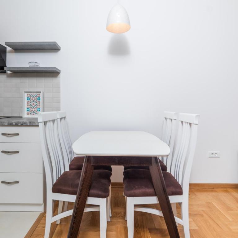 Modern Spacious Mediterranean Fully Equipped 1BR Apartment in Budva, Free Parking - One-Bedroom Apartment - 12