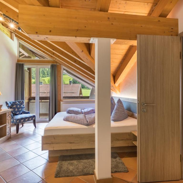 Bergzeit - Hotel & Appartements - Standard Doppelzimmer - 9