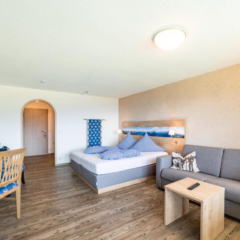 Bergzeit - Hotel & Appartements - Großes Doppelzimmer - 10