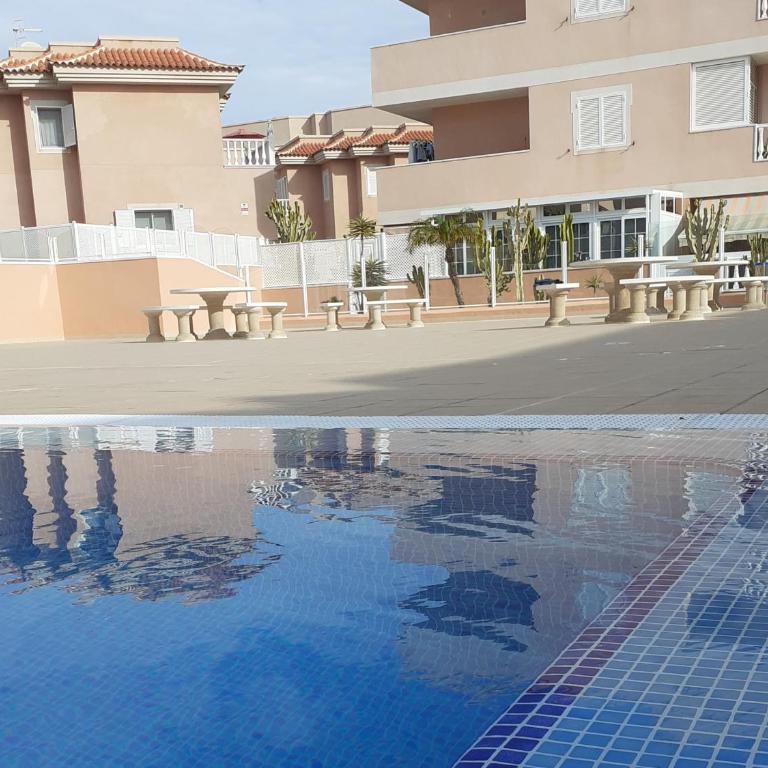 2 bedroom apartment with a pool - Apartamento de 2 dormitorios - 31
