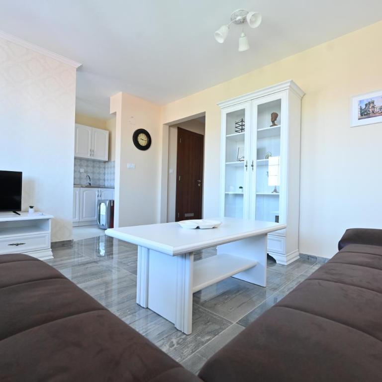 Smeštaj TEA sa dva bazena i besplatan parking - Apartman sa 1 Spavaćom Sobom - 88