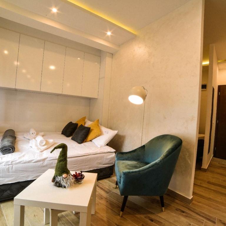 Tontic Lux Milmari - One-Bedroom Apartment - 4