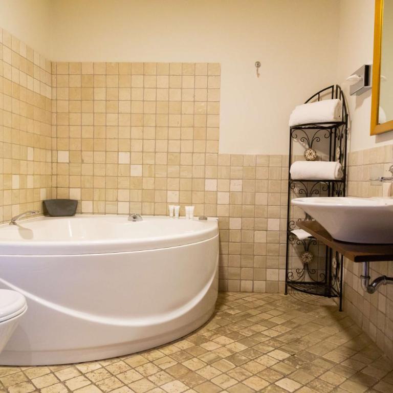 Best Western Hotel Santa Caterina - Junior Suite con Vasca Idromassaggio - 16