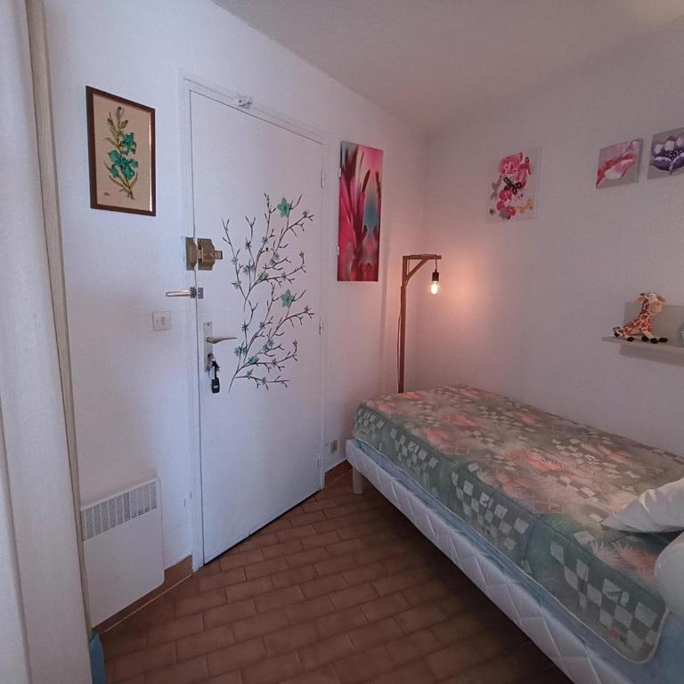 Studio cabine climatisé face plage avec parking à Sète - FR-1-338-539 - Apartamento - 2