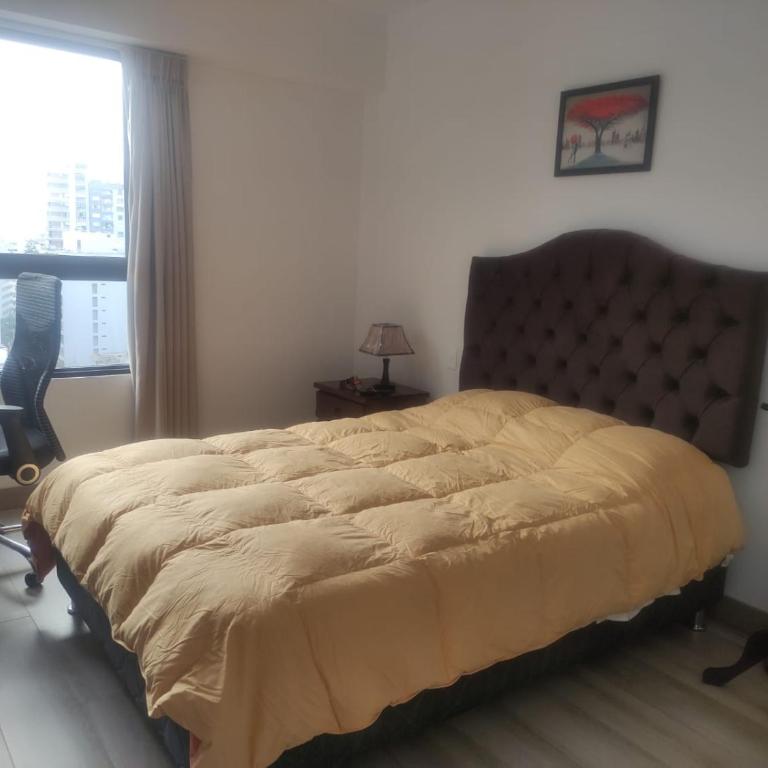 Departamento entero en el Centro Miraflores P.Kennedy/Larcomar con terraza. - Apartamento de 2 dormitorios - 1