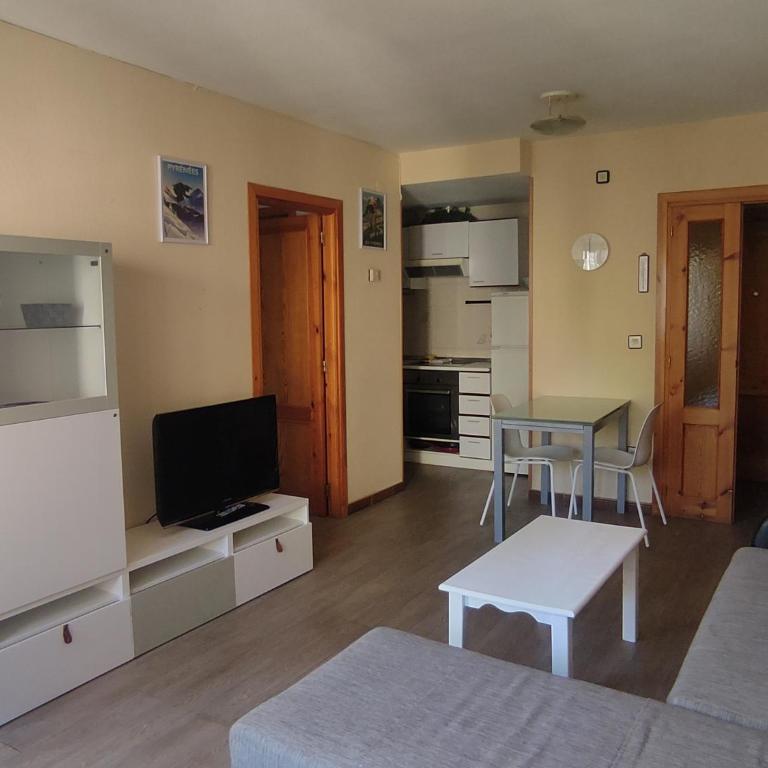 Apartamento Tilero, Parking incluido - Appartement 2 Chambres - 6