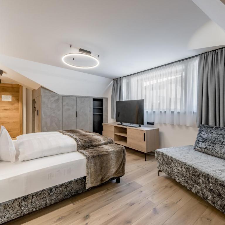 Hotel Grauer Bär - Junior Suite mit Balkon - 2