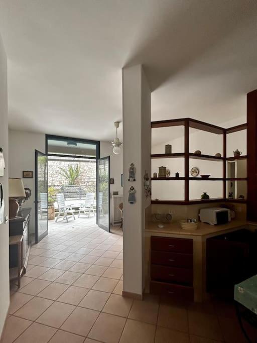 Appartamento fronte spiaggia Residence dei Pini - Appartamento con 3 Camere da Letto - 2