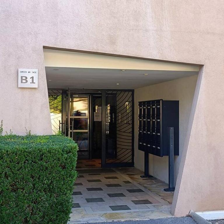 Bel appartement de standing à Boulouris - Apartamento de 1 dormitorio - 24