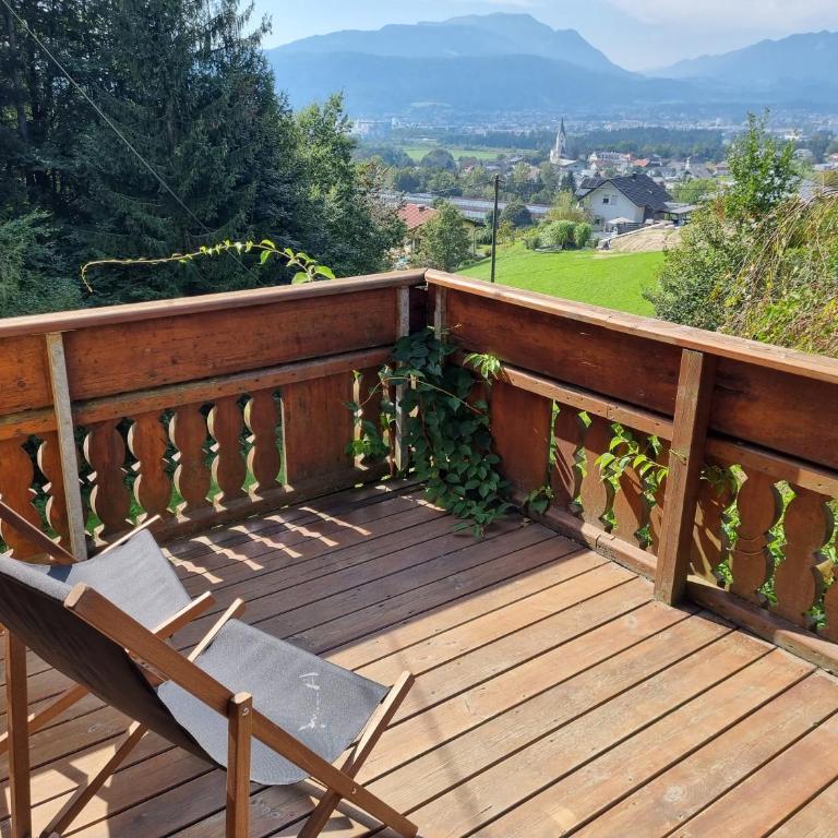 Fridas Place - DER Blick über ganz Villach - 160 m2 Ferienoase - ganzes Haus bis zu 8 Personen - Haus mit 3 Schlafzimmern - 6