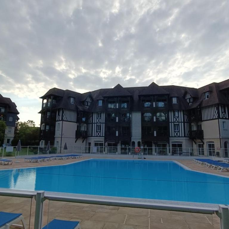 Appart 2 chambres Piscine chez ROX - Résidence du Golf - Appartement 2 Chambres - 32