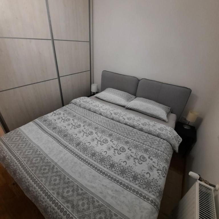 Lux Advent Apartment - One-Bedroom Apartment - 11