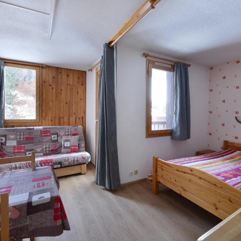 Studio central fonctionnel avec vue, couettes et lave-linge - Monolocale - 1