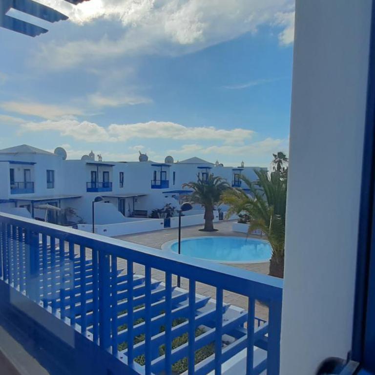 Las Moreras Playa Blanca - Three-Bedroom Townhouse - 3